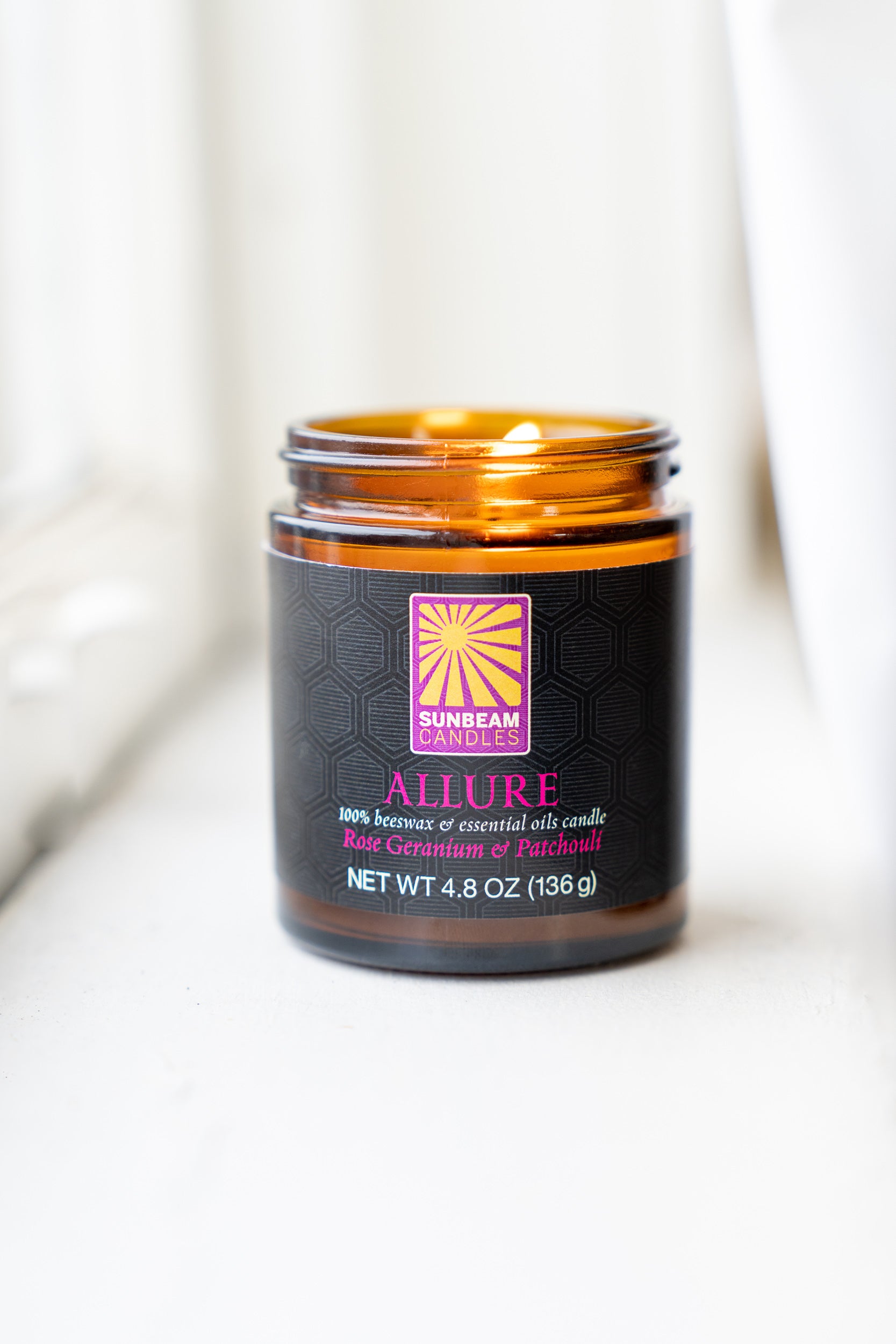 Allure aromatherapy amber jar candle